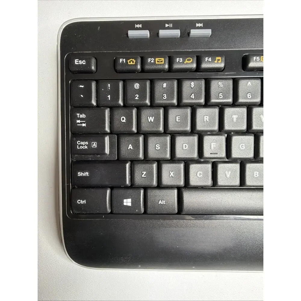 Logitech K520 Wireless Keyboard W/ USB Unifying Receiver & Mouse Red M310